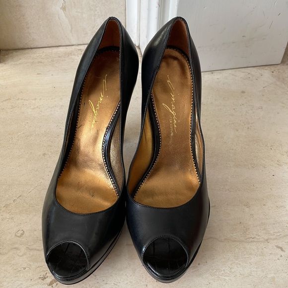 Imagine Vince Camuto Verinas Alligator Peep Toe Pumps - Picture 1 of 8